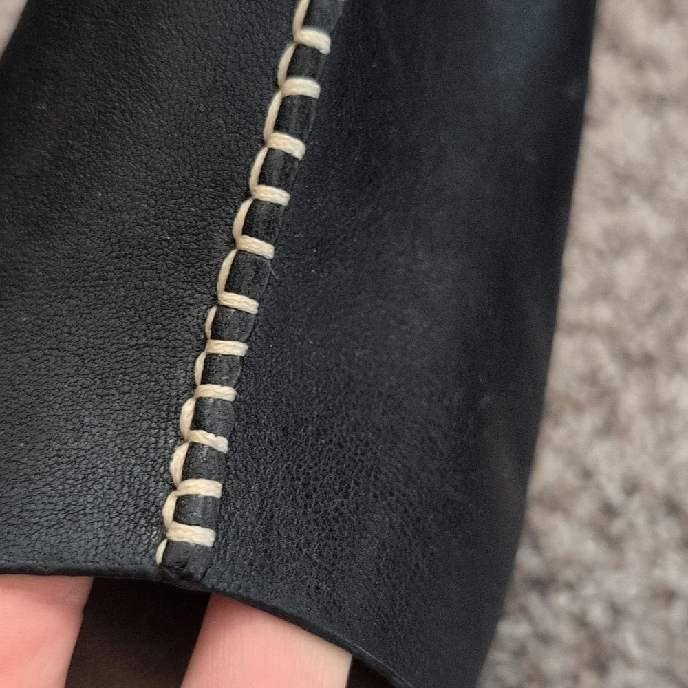 Zodiac 100% Leather Black Wedge Sandals - Picture 2 of 9